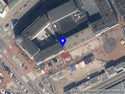 Ambulance met grote spoed naar de Stadsplein in Capelle aan den IJssel