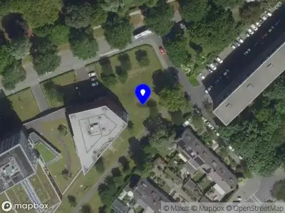 Brandweer met gepaste spoed naar de Hertog Eduardstraat in Venlo vanwege een buitenbrand