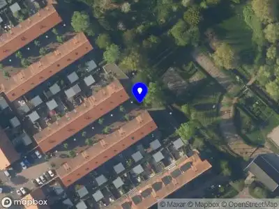 Ambulance met grote spoed naar de Tacitusstraat in Leiden