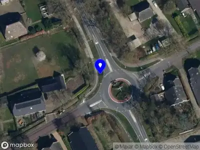 Brandweer met grote spoed naar de Oostereind in Grolloo vanwege gebouwbrand