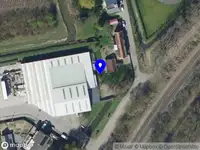 Ambulance met grote spoed naar de Kleidijk in Rhoon