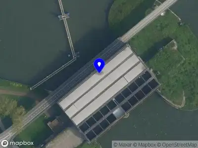 Politie naar de Heemsteedsebrug in Nieuwegein vanwege aanrijding met letsel