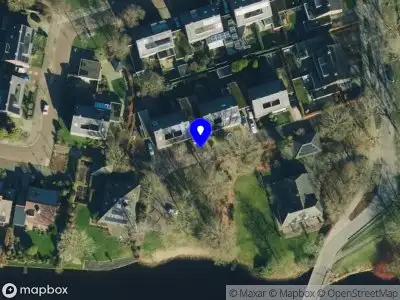 Brandweer met gepaste spoed naar de Laurierlaan in Zwolle vanwege afhijsen patient