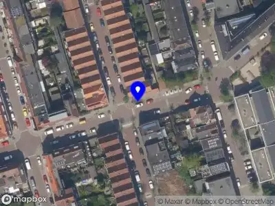 Ambulance met gepaste spoed naar de Pieter Karel Drossaartstraat in Vlaardingen