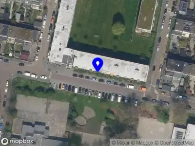 Ambulance met grote spoed naar de Van der Werffstraat in Vlaardingen