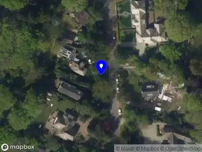 Brandweer met gepaste spoed naar de Bremlaan in Hilversum vanwege stormschade