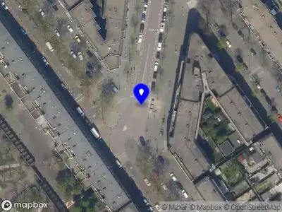 Ambulance met grote spoed naar de Oranjeboomstraat in Rotterdam