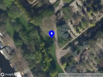 Ambulance met gepaste spoed naar de Crooswijksebocht in Rotterdam