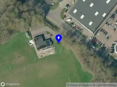 Politie naar de Marconistraat in Zevenaar vanwege voertuigen te water