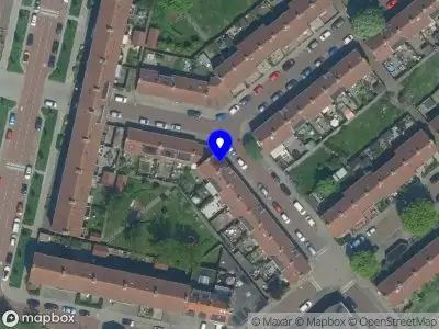 Ambulance met gepaste spoed naar de Gulikersstraat in IJmuiden