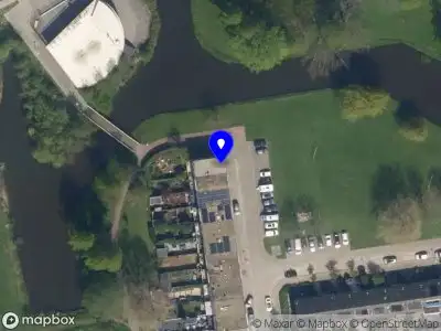 Ambulance met gepaste spoed naar de Smetanalaan in Schiedam