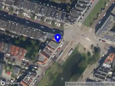 112 melding Ambulance met grote spoed naar de Boergoensevliet in Rotterdam