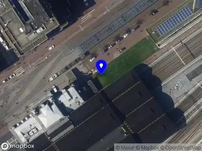 Traumahelikopter naar de Stationsplein in 's-Gravenhage