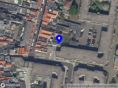 Brandweer met grote spoed naar de Achtererf in Schiedam vanwege voertuigbrand