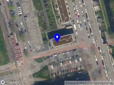 Ambulance met grote spoed naar de Burgaslaan in Rotterdam