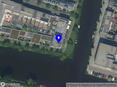 Ambulance met grote spoed naar de De Groene Boer in Wormerveer