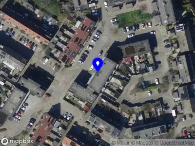 Ambulance met gepaste spoed naar de Esdoornlaan in Hellevoetsluis