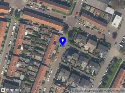 112 melding Ambulance met grote spoed naar de De Ruijterstraat in Rozenburg