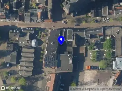 Politie naar de Breedstraat in Maarssen vanwege personen te water