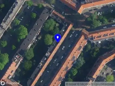 Ambulance met grote spoed naar de Speerstraat in Amsterdam