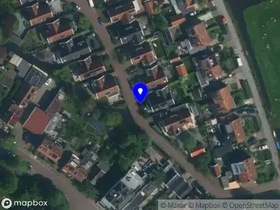 Ambulance met grote spoed naar de Bavinkhof in Amsterdam