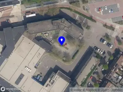 Ambulance met gepaste spoed naar de Hildo Kroprade in Capelle aan den IJssel