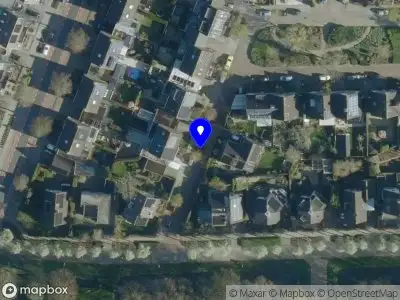 Brandweer met grote spoed naar de Kloppersakker in Zaltbommel vanwege voertuigbrand