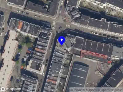 Ambulance met grote spoed naar de Zwaanshals in Rotterdam