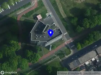 Ambulance naar de Kouwenoord in Amsterdam