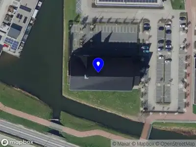 Ambulance met gepaste spoed naar de Ploegwei in Barendrecht