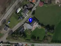 Politie met grote spoed naar de Steenbergseweg in Lepelstraat