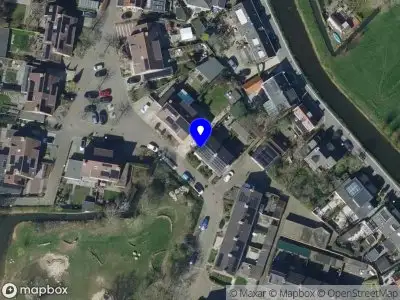 Brandweer met gepaste spoed naar de Steenbakkersstraat in Hendrik-Ido-Ambacht vanwege een buitenbrand