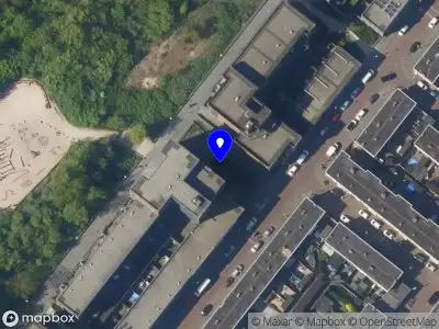 Ambulance met grote spoed naar de Schoklandsestraat in 's-Gravenhage