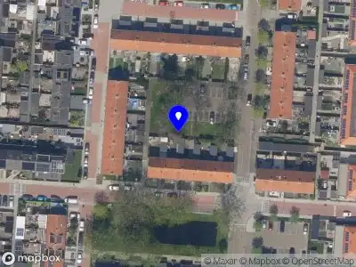 Ambulance met grote spoed naar de Lorentzweg in Lekkerkerk