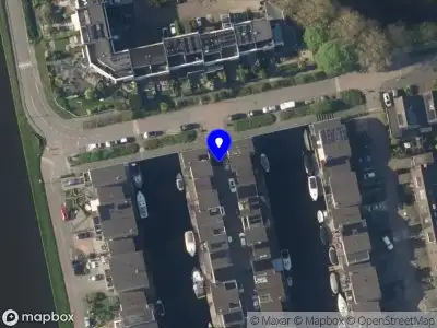 Ambulance met gepaste spoed naar de Bark in Alphen aan den Rijn