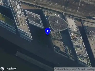 Brandweer met gepaste spoed naar de Simon Carmiggeltstraat in Amsterdam vanwege wateroverlast