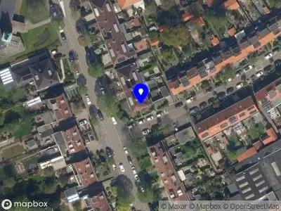 Ambulance met grote spoed naar de Lijsterlaan in Vlaardingen