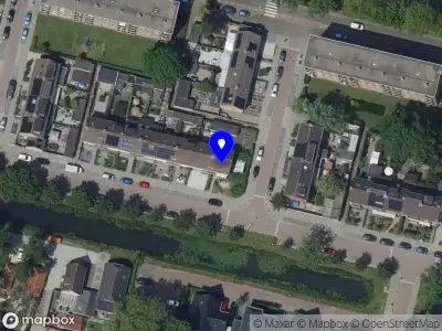 Ambulance met grote spoed naar de Grevelingenlaan in Sliedrecht