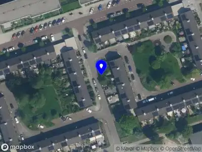 Ambulance met gepaste spoed naar de Adriaan van der Horststraat in Amsterdam