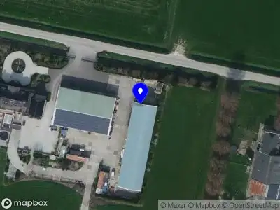 Ambulance met grote spoed naar de 1e Kruisweg in Oud-Beijerland