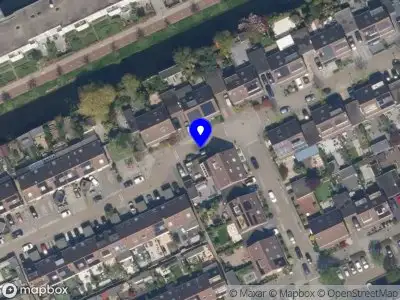 Ambulance met gepaste spoed naar de Jacobus J W Boezemanstraat in Schiedam