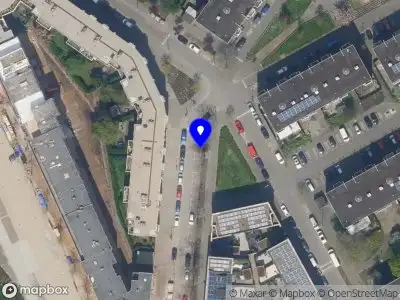 Ambulance met gepaste spoed naar de Zinkerweg in Rotterdam