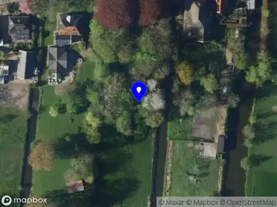 Ambulance met grote spoed naar de Oostergouw in Venhuizen