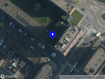 Ambulance met gepaste spoed naar de Crabschuytstraat in Amsterdam