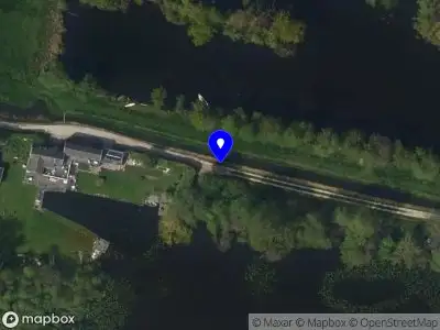 Ambulance met grote spoed naar de Alambertskade in Vreeland