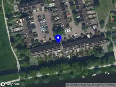 Ambulance met grote spoed naar de Paardenkampzoom in Koog aan de Zaan