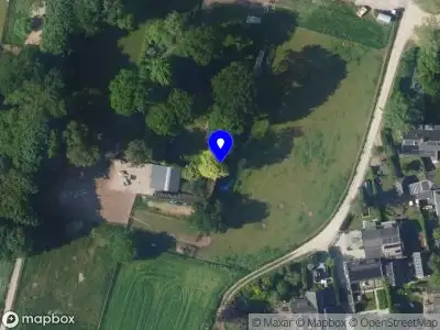 Brandweer met gepaste spoed naar de Velthuijsenlaan in Laren vanwege stankoverlast