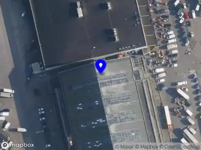 Brandweer met grote spoed naar de Vredenhofweg in Amsterdam vanwege gebouwbrand