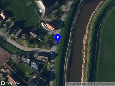 Ambulance met grote spoed naar de De Haukes in Westerland