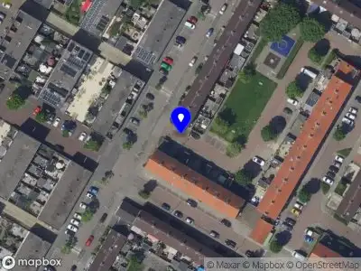 Ambulance met gepaste spoed naar de Goudsbloemstraat in Papendrecht